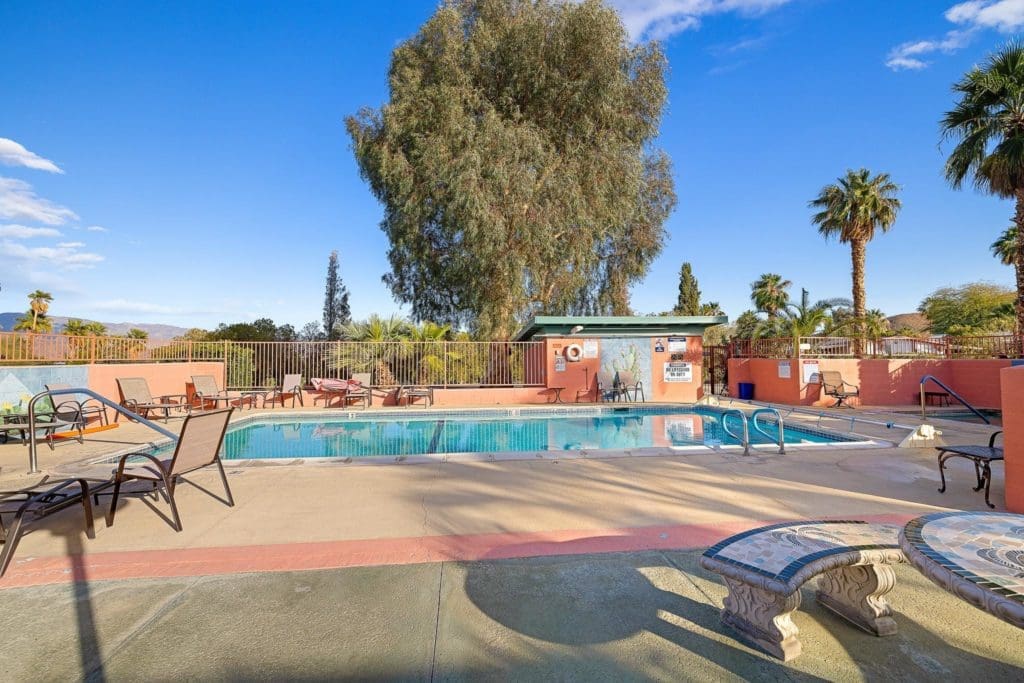 Borrego Springs, CA swimming pool at the best RV Park near you.